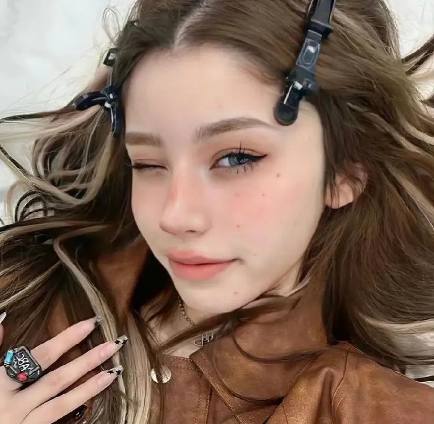 天方艳后